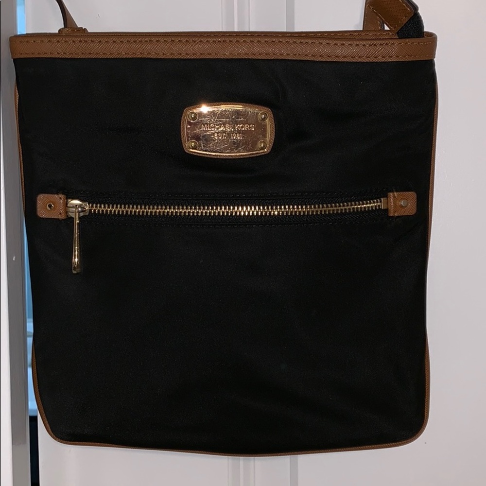 Michael Kors Crossbody purse, barely used.